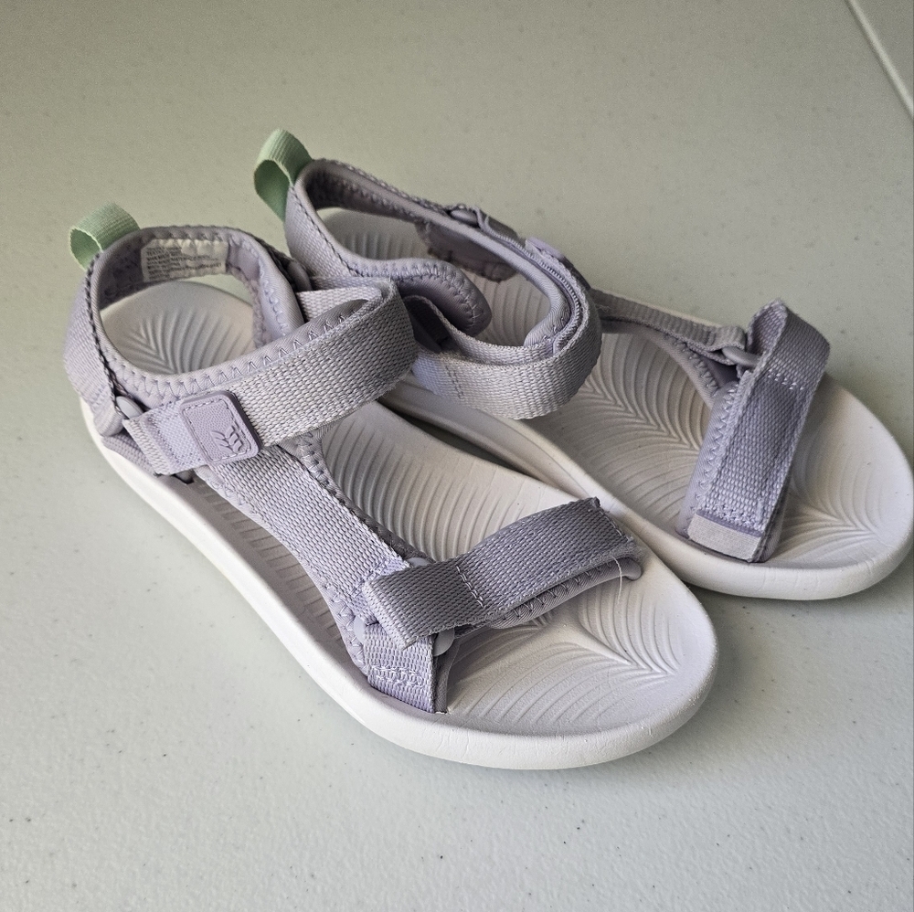 New All in Motion kids sport sandals size 3